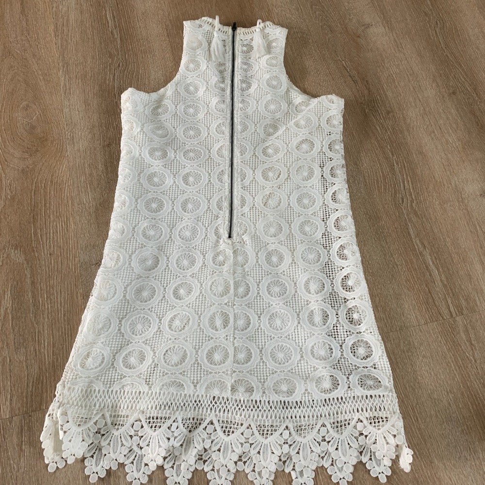 Lovers + Friends White Lace Mini Dress Lace Up Tassel Boho Medallion Crochet S - Picture 7 of 9